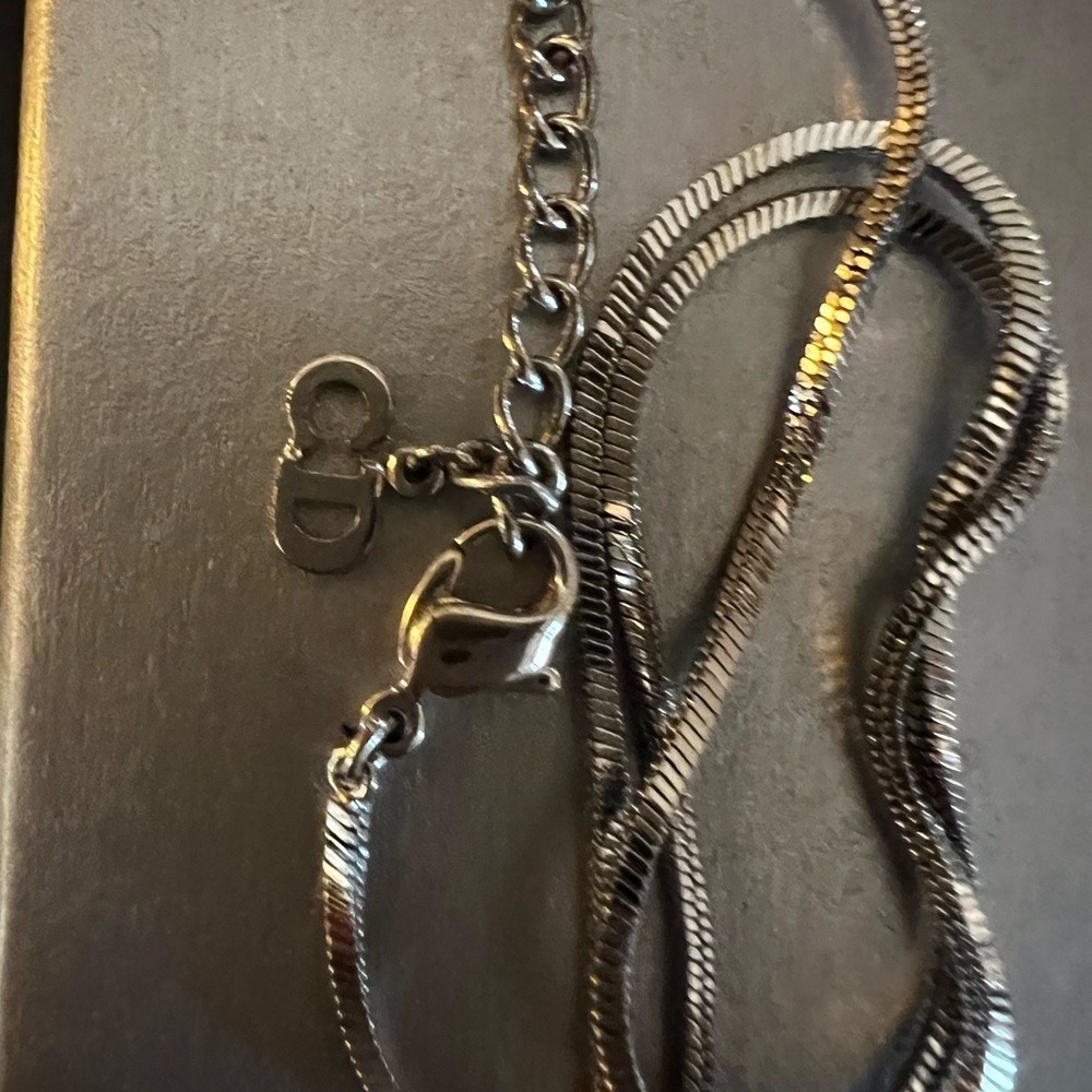 Like new Red Dior Trotter - Picture 2 of 4